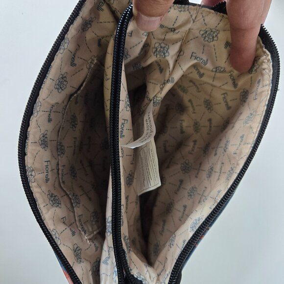 Fiorelli Small Flower Pattern Purse - Picture 4 of 5